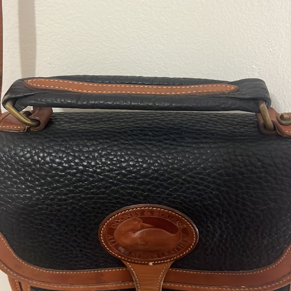 Dooney & Bourke Smaller Size Surrey Vintage  Crossbody Rare 90's Vintage - Picture 8 of 17